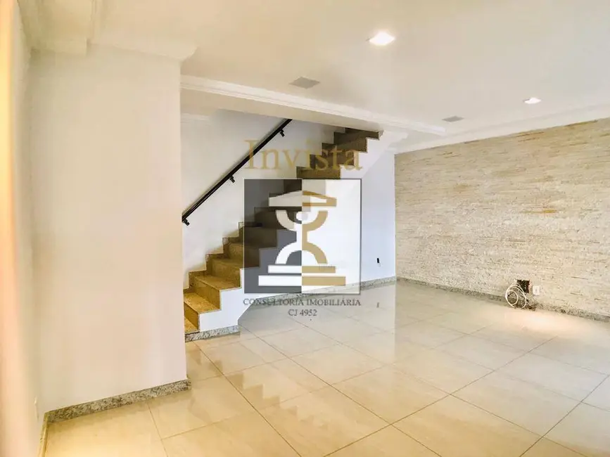 Cobertura com 3 quartos à venda, 250m2 em Braga, Cabo Frio - RJ - imagem 6 Foto 6 de Cobertura com 3 quartos à venda, 250m2 em Braga, Cabo Frio - RJ