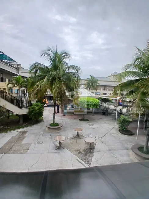 Loja à venda e para alugar, 20m2 em Recreio dos Bandeirantes, Rio De Janeiro - RJ - imagem 1 Foto 1 de Loja à venda e para alugar, 20m2 em Recreio dos Bandeirantes, Rio De Janeiro - RJ