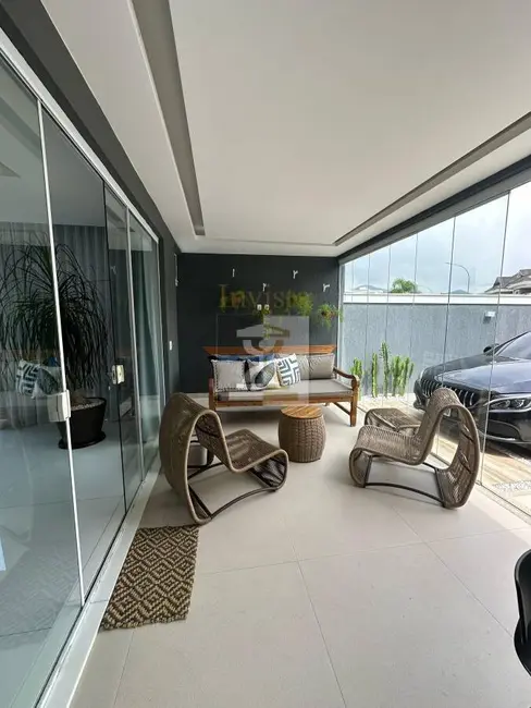 Foto 4 de Casa com 5 quartos à venda, 350m2 em Rio De Janeiro - RJ