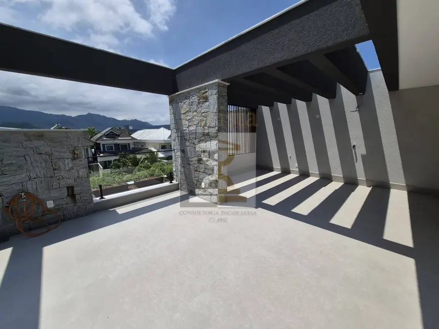 Foto 3 de Casa com 5 quartos à venda, 385m2 em Recreio dos Bandeirantes, Rio De Janeiro - RJ