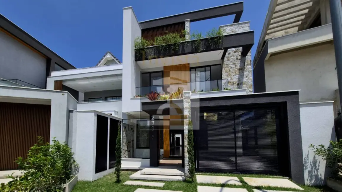 Foto 1 de Casa com 5 quartos à venda, 385m2 em Recreio dos Bandeirantes, Rio De Janeiro - RJ