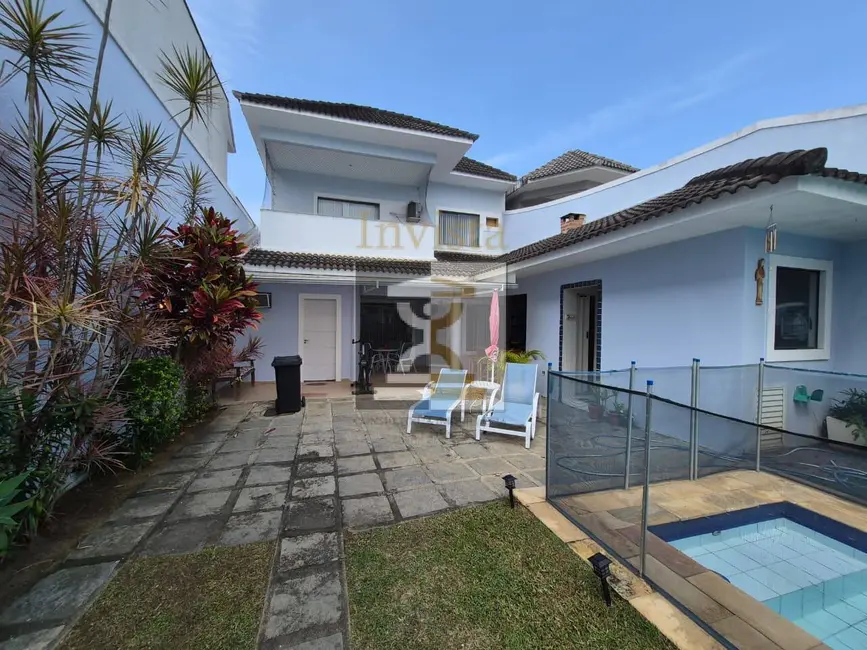 Foto 2 de Casa com 4 quartos para alugar, 320m2 em Recreio dos Bandeirantes, Rio De Janeiro - RJ