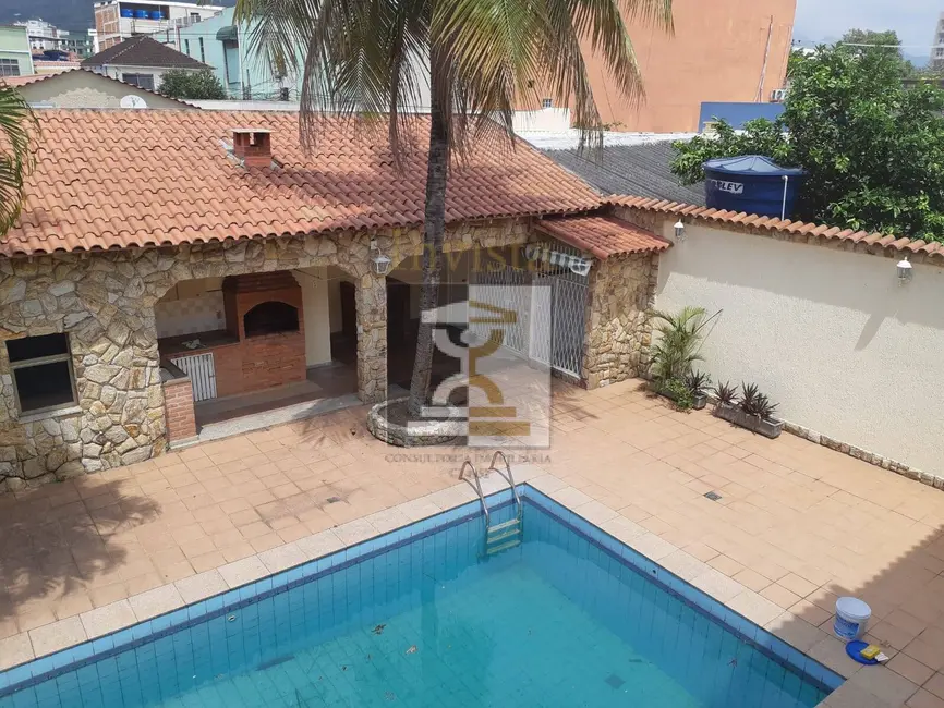 Foto 1 de Casa com 4 quartos à venda, 356m2 em Vila Valqueire, Rio De Janeiro - RJ