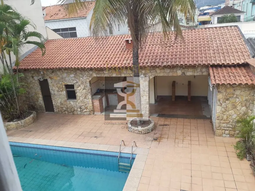 Foto 2 de Casa com 4 quartos à venda, 356m2 em Vila Valqueire, Rio De Janeiro - RJ