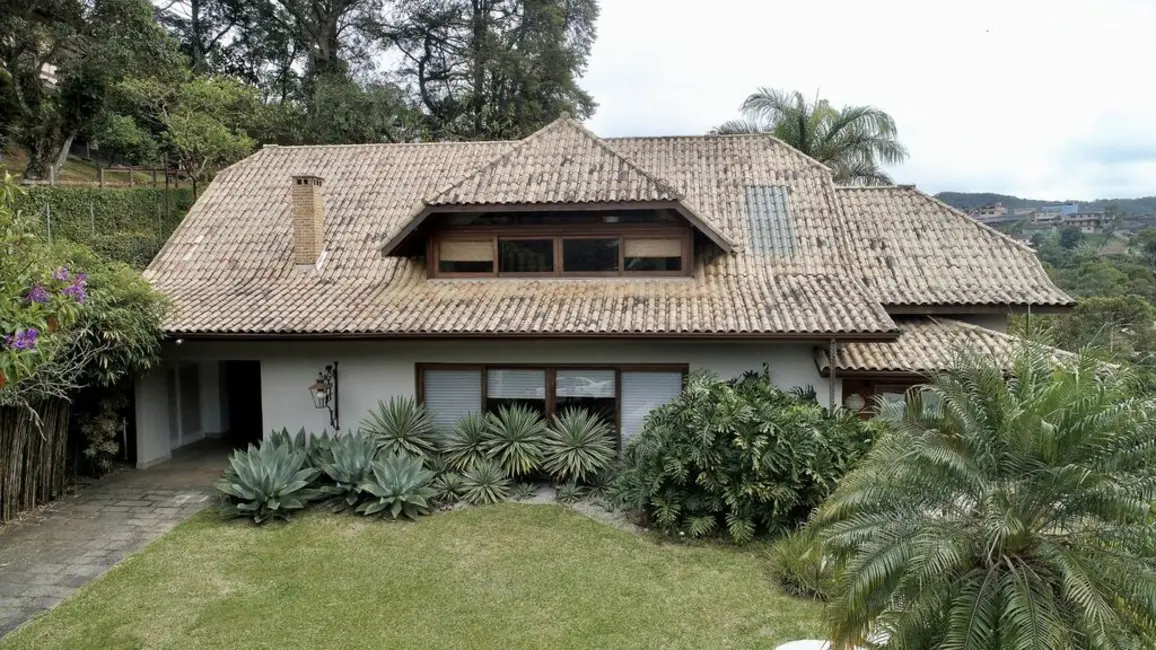 Foto 1 de Casa com 5 quartos à venda, 542m2 em Saldanha Marinho, Petropolis - RJ