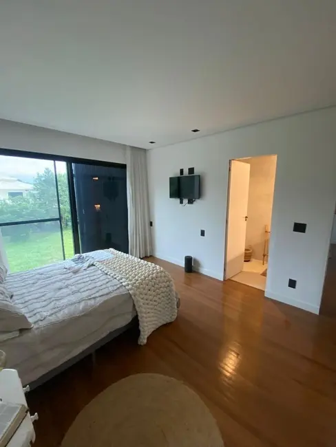 Casa de Condomínio com 5 quartos à venda, 520m2 em Recreio dos Bandeirantes, Rio De Janeiro - RJ - imagem 8 Foto 8 de Casa de Condomínio com 5 quartos à venda, 520m2 em Recreio dos Bandeirantes, Rio De Janeiro - RJ