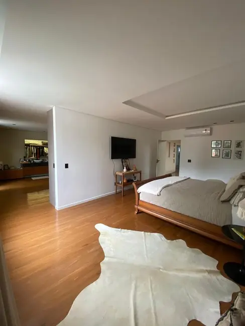 Casa de Condomínio com 5 quartos à venda, 520m2 em Recreio dos Bandeirantes, Rio De Janeiro - RJ - imagem 4 Foto 4 de Casa de Condomínio com 5 quartos à venda, 520m2 em Recreio dos Bandeirantes, Rio De Janeiro - RJ