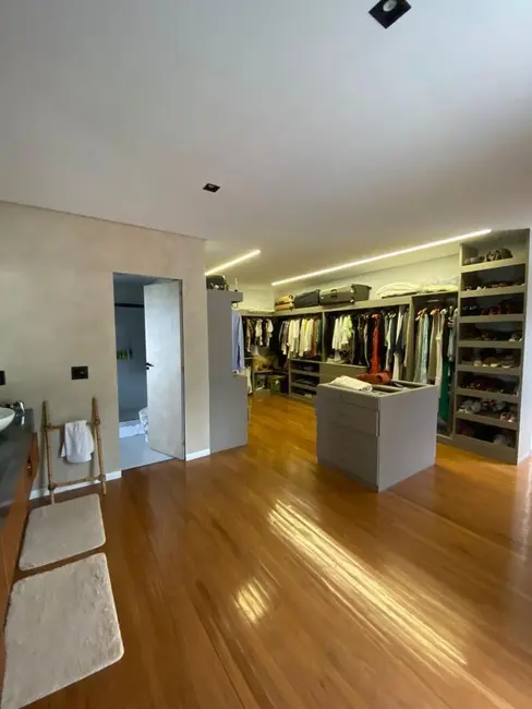 Casa de Condomínio com 5 quartos à venda, 520m2 em Recreio dos Bandeirantes, Rio De Janeiro - RJ - imagem 7 Foto 7 de Casa de Condomínio com 5 quartos à venda, 520m2 em Recreio dos Bandeirantes, Rio De Janeiro - RJ