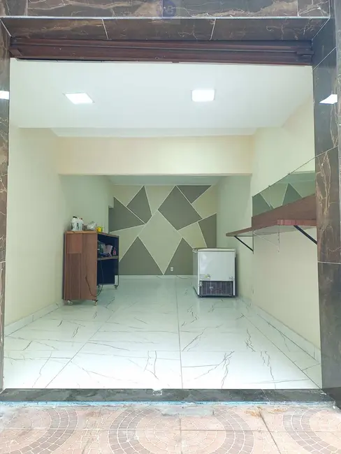 Foto 1 de Loja para alugar, 30m2 em Vila Emil, Mesquita - RJ