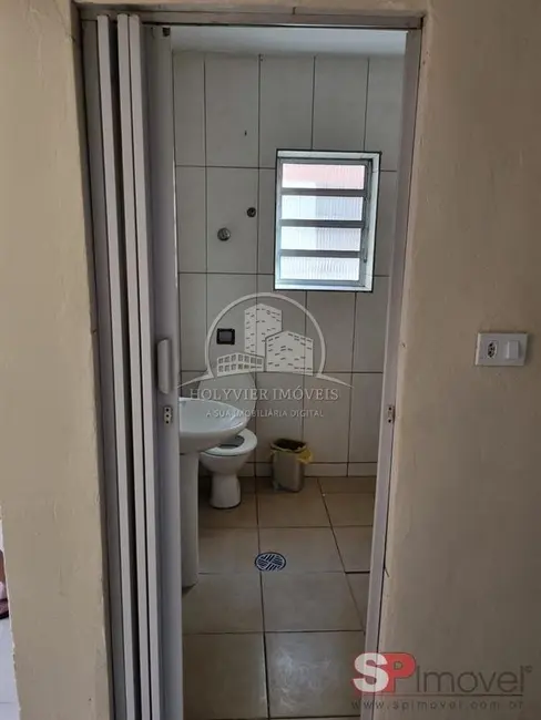 Casa com 2 quartos para alugar, 40m2 em Jardim São Francisco, São Paulo - SP - imagem 9 Foto 9 de Casa com 2 quartos para alugar, 40m2 em Jardim São Francisco, São Paulo - SP