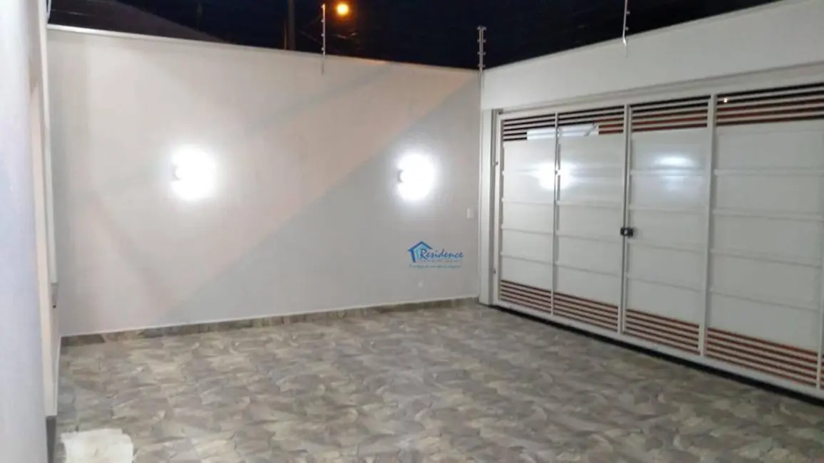 Foto 1 de Casa com 2 quartos à venda, 225m2 em Salto - SP