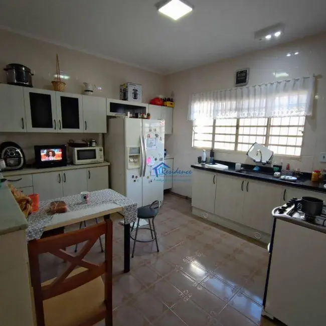 Foto 4 de Casa com 3 quartos à venda, 250m2 em Vila Castelo Branco, Indaiatuba - SP