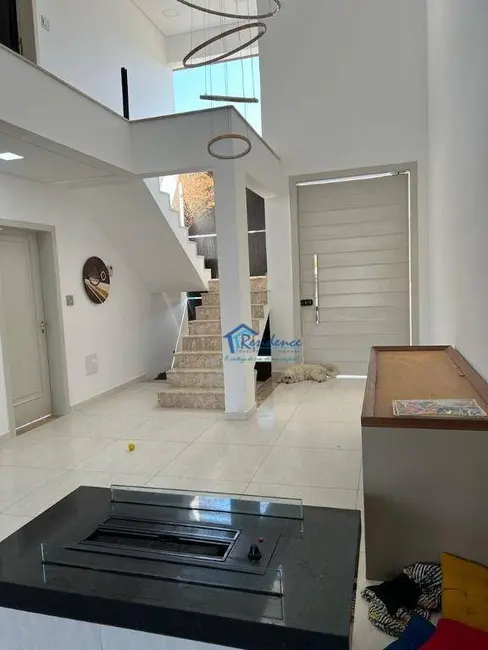 Foto 2 de Sobrado com 4 quartos à venda, 300m2 em Indaiatuba - SP