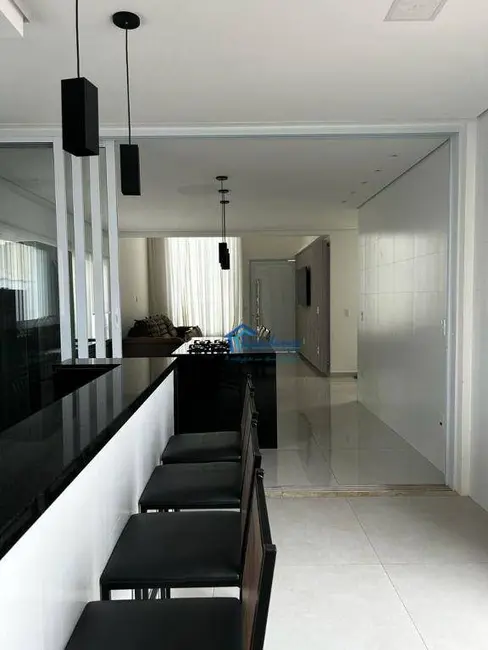 Foto 5 de Sobrado com 3 quartos à venda, 300m2 em Salto - SP