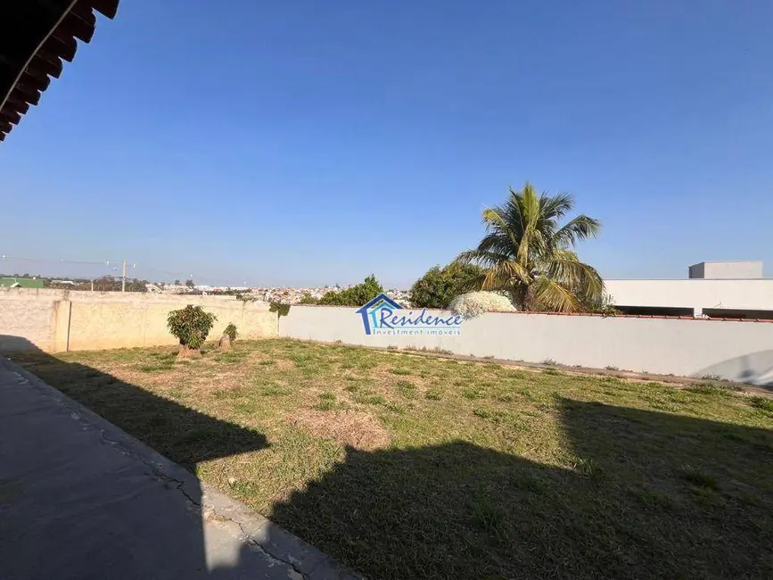 Foto 5 de Chácara com 4 quartos à venda e para alugar, 1075m2 em Salto - SP