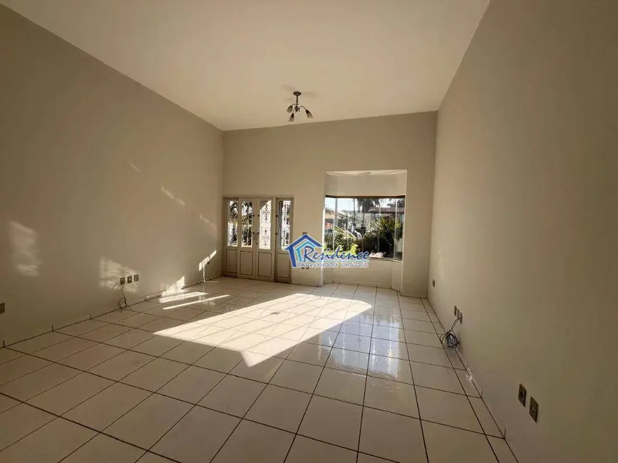 Foto 3 de Chácara com 4 quartos à venda e para alugar, 1075m2 em Salto - SP