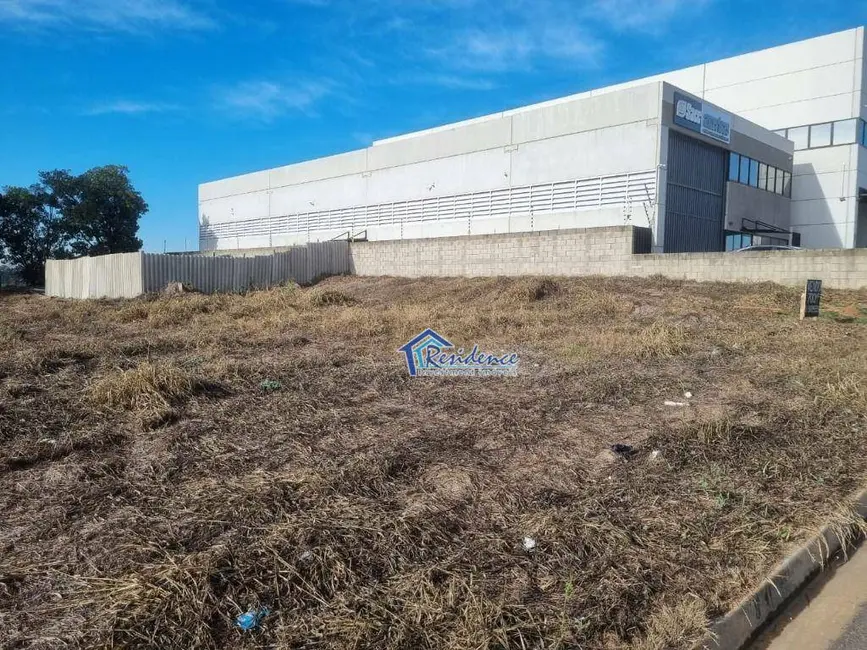 Foto 2 de Terreno / Lote à venda, 700m2 em Indaiatuba - SP