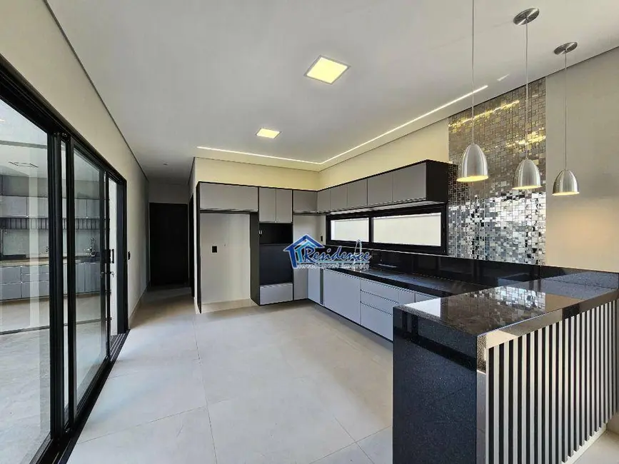 Foto 3 de Sobrado com 4 quartos à venda, 257m2 em Jardim Residencial Viena, Indaiatuba - SP