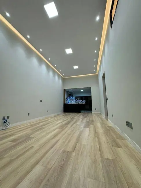 Foto 2 de Casa de Condomínio com 3 quartos à venda e para alugar, 250m2 em Cabreuva - SP