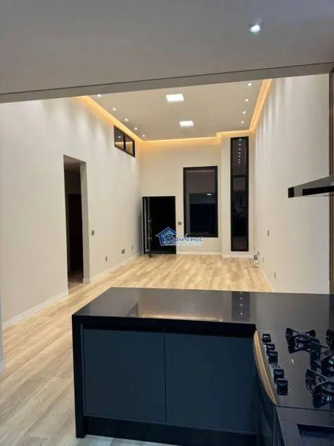 Foto 4 de Casa de Condomínio com 3 quartos à venda e para alugar, 250m2 em Cabreuva - SP