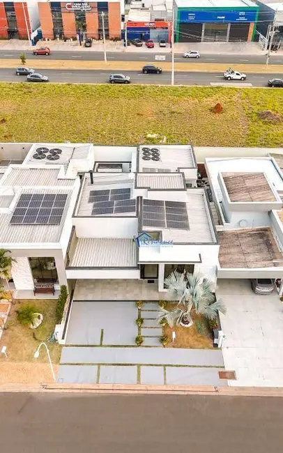 Foto 3 de Casa de Condomínio com 3 quartos à venda, 300m2 em Jardim Residencial Dona Lucilla, Indaiatuba - SP