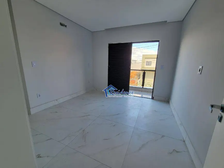 Foto 8 de Sobrado com 3 quartos à venda, 200m2 em Indaiatuba - SP