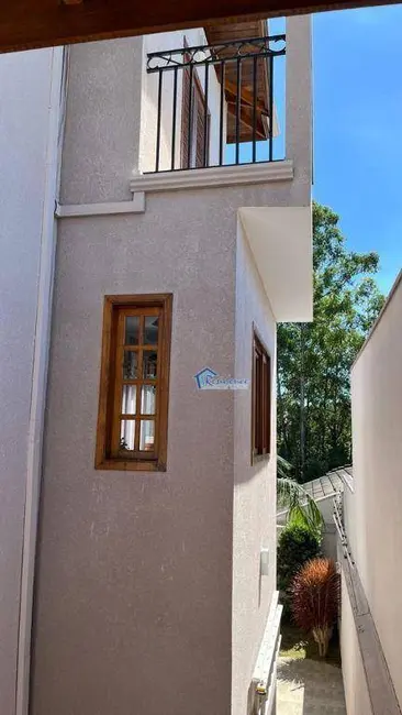 Foto 7 de Sobrado com 3 quartos à venda, 250m2 em Jardim Bela Vista, Indaiatuba - SP