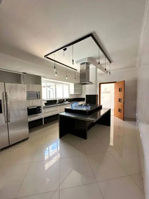 Foto 6 de Sobrado com 3 quartos à venda, 300m2 em Indaiatuba - SP