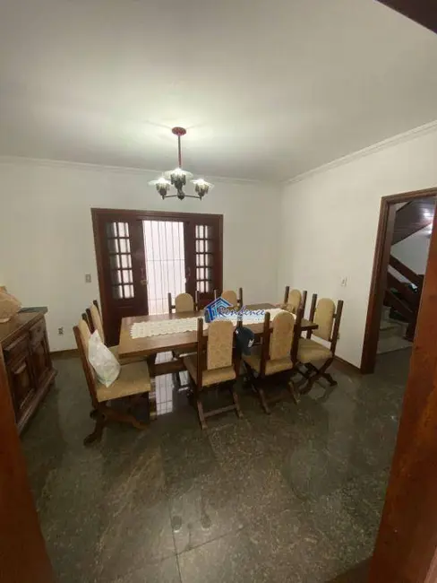 Sobrado com 3 quartos à venda, 300m2 em Vila Areal, Indaiatuba - SP - imagem 2 Foto 2 de Sobrado com 3 quartos à venda, 300m2 em Vila Areal, Indaiatuba - SP