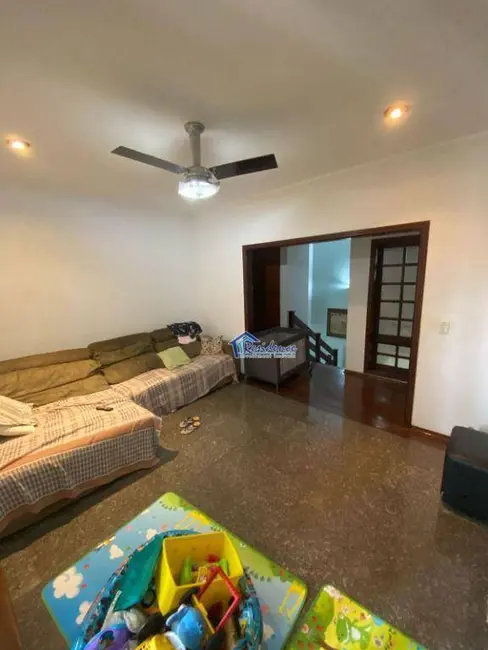 Sobrado com 3 quartos à venda, 300m2 em Vila Areal, Indaiatuba - SP - imagem 6 Foto 6 de Sobrado com 3 quartos à venda, 300m2 em Vila Areal, Indaiatuba - SP