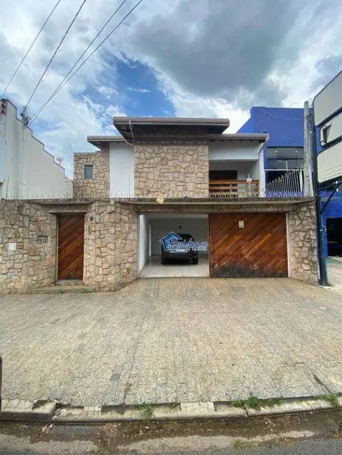 Sobrado com 3 quartos à venda, 300m2 em Vila Areal, Indaiatuba - SP - imagem 9 Foto 9 de Sobrado com 3 quartos à venda, 300m2 em Vila Areal, Indaiatuba - SP