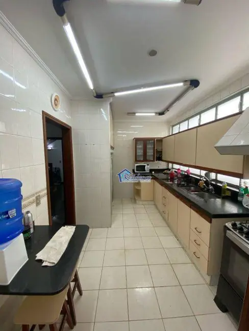 Sobrado com 3 quartos à venda, 300m2 em Vila Areal, Indaiatuba - SP - imagem 8 Foto 8 de Sobrado com 3 quartos à venda, 300m2 em Vila Areal, Indaiatuba - SP