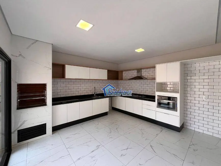 Casa de Condomínio com 3 quartos à venda, 280m2 em Jardim Doutor Carlos Augusto de Camargo Andrade, Indaiatuba - SP - imagem 2 Foto 2 de Casa de Condomínio com 3 quartos à venda, 280m2 em Jardim Doutor Carlos Augusto de Camargo Andrade, Indaiatuba - SP