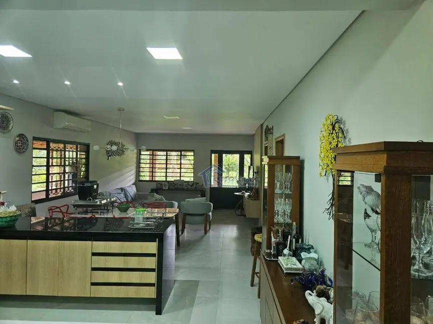 Foto 9 de Chácara com 5 quartos à venda, 10000m2 em Salto - SP