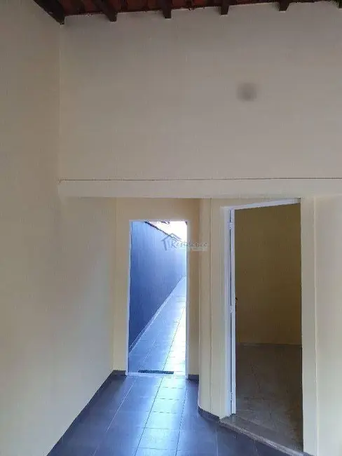 Casa com 2 quartos para alugar, 125m2 em Jardim Primavera, Indaiatuba - SP - imagem 4 Foto 4 de Casa com 2 quartos para alugar, 125m2 em Jardim Primavera, Indaiatuba - SP