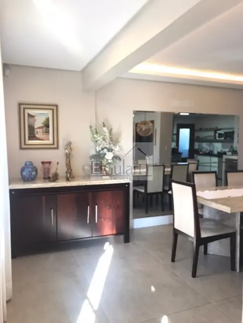 Foto 5 de Sobrado com 3 quartos à venda, 323m2 em Niterói, Canoas - RS