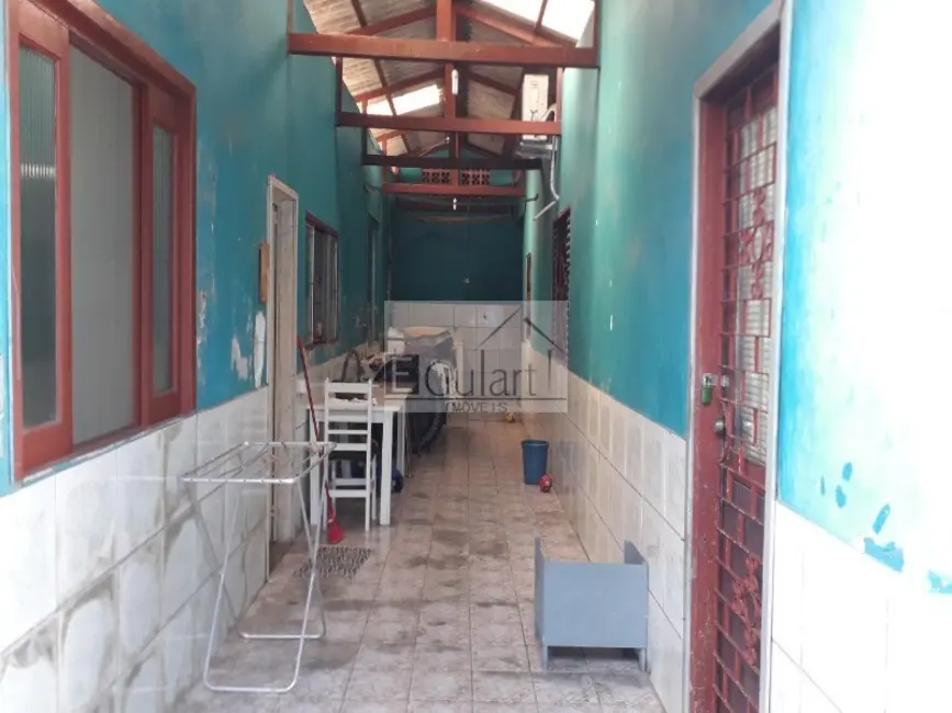 Casa com 3 quartos à venda, 230m2 em Harmonia, Canoas - RS - imagem 4 Foto 4 de Casa com 3 quartos à venda, 230m2 em Harmonia, Canoas - RS
