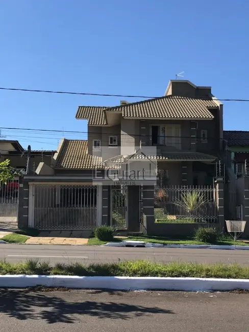 Foto 1 de Sobrado com 3 quartos à venda, 160m2 em Canoas - RS