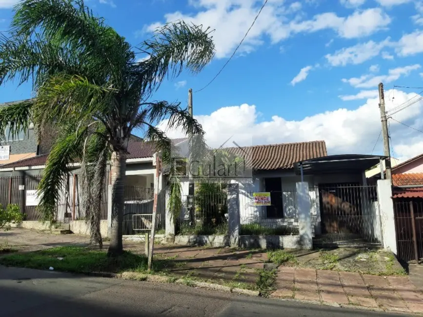 Casa com 4 quartos à venda, 140m2 em Nossa Senhora das Graças, Canoas - RS - imagem 1 Foto 1 de Casa com 4 quartos à venda, 140m2 em Nossa Senhora das Graças, Canoas - RS