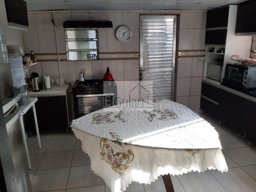 Casa com 3 quartos à venda, 171m2 em Canoas - RS - imagem 6 Foto 6 de Casa com 3 quartos à venda, 171m2 em Canoas - RS