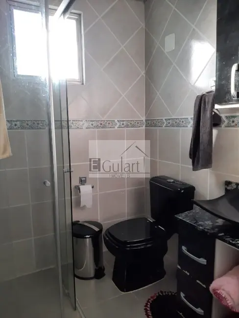 Casa com 3 quartos à venda, 171m2 em Canoas - RS - imagem 5 Foto 5 de Casa com 3 quartos à venda, 171m2 em Canoas - RS