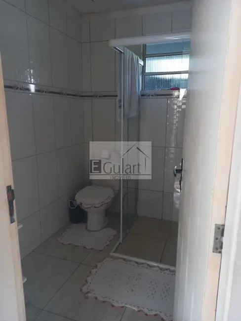 Casa com 3 quartos à venda, 140m2 em Canoas - RS - imagem 8 Foto 8 de Casa com 3 quartos à venda, 140m2 em Canoas - RS