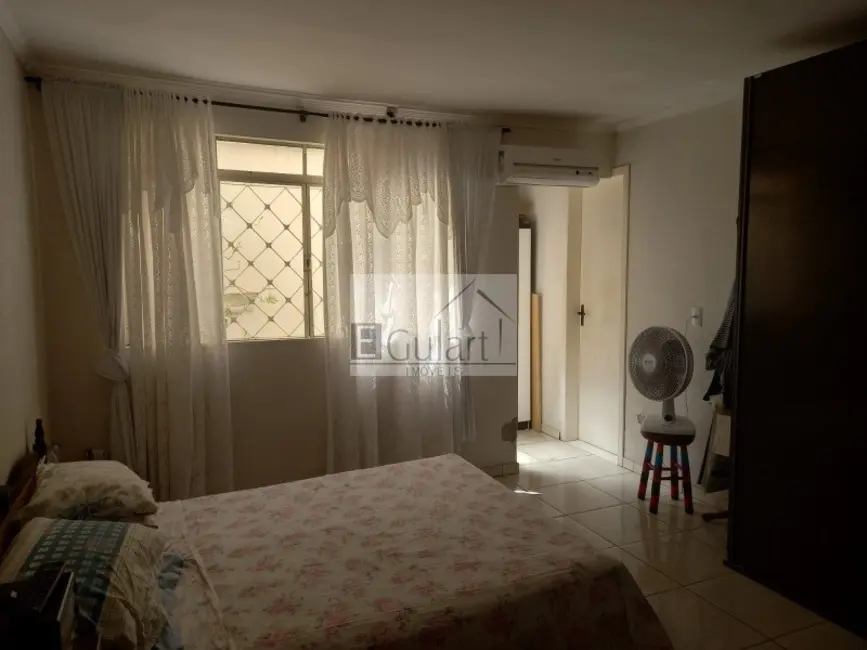 Casa com 3 quartos à venda, 140m2 em Canoas - RS - imagem 6 Foto 6 de Casa com 3 quartos à venda, 140m2 em Canoas - RS