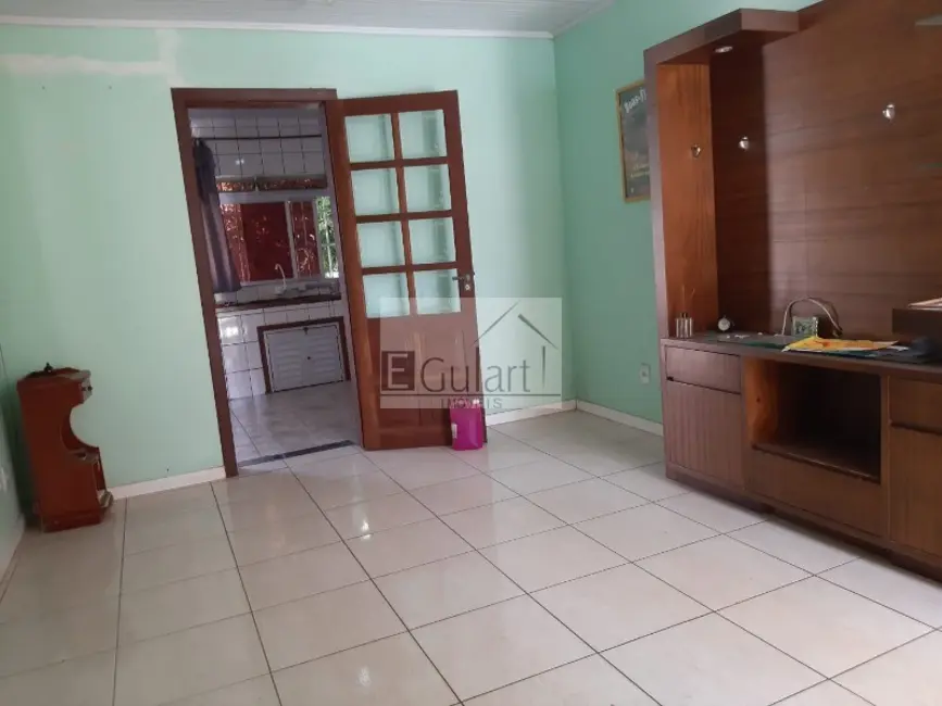 Casa com 2 quartos à venda, 130m2 em Estância Velha, Canoas - RS - imagem 3 Foto 3 de Casa com 2 quartos à venda, 130m2 em Estância Velha, Canoas - RS