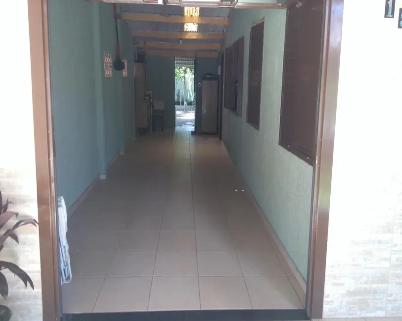Casa com 3 quartos à venda, 120m2 em Guajuviras, Canoas - RS - imagem 5 Foto 5 de Casa com 3 quartos à venda, 120m2 em Guajuviras, Canoas - RS