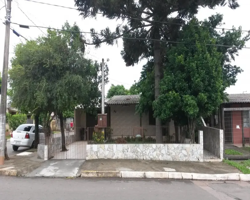 Casa com 3 quartos à venda, 120m2 em Guajuviras, Canoas - RS - imagem 3 Foto 3 de Casa com 3 quartos à venda, 120m2 em Guajuviras, Canoas - RS