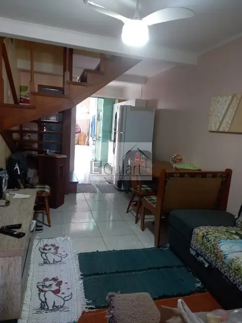 Foto 1 de Casa com 2 quartos à venda, 70m2 em Tramandai - RS