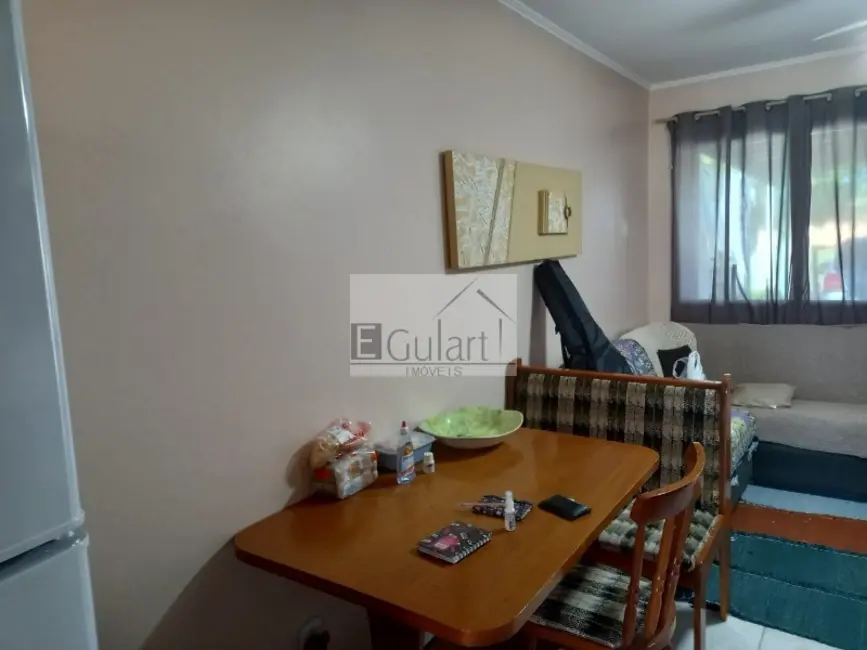 Casa com 2 quartos à venda, 70m2 em Tramandai - RS - imagem 3 Foto 3 de Casa com 2 quartos à venda, 70m2 em Tramandai - RS