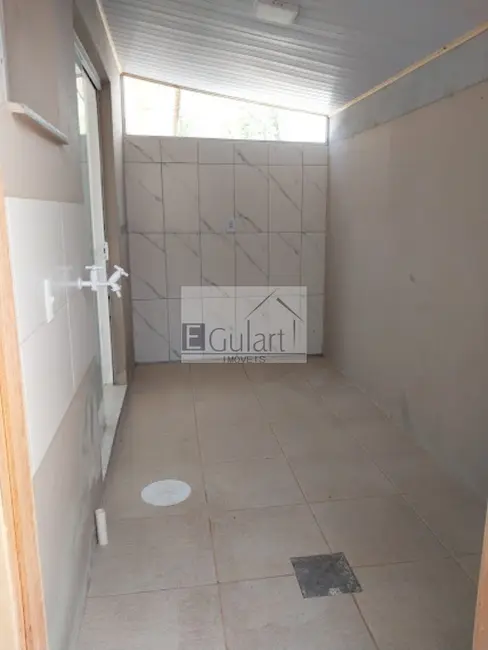 Casa com 2 quartos à venda e para alugar, 38m2 em Olaria, Canoas - RS - imagem 8 Foto 8 de Casa com 2 quartos à venda e para alugar, 38m2 em Olaria, Canoas - RS