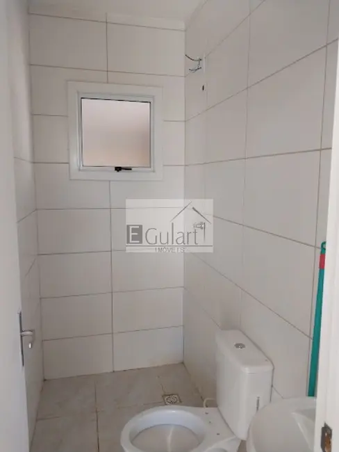 Casa com 2 quartos à venda e para alugar, 38m2 em Olaria, Canoas - RS - imagem 5 Foto 5 de Casa com 2 quartos à venda e para alugar, 38m2 em Olaria, Canoas - RS